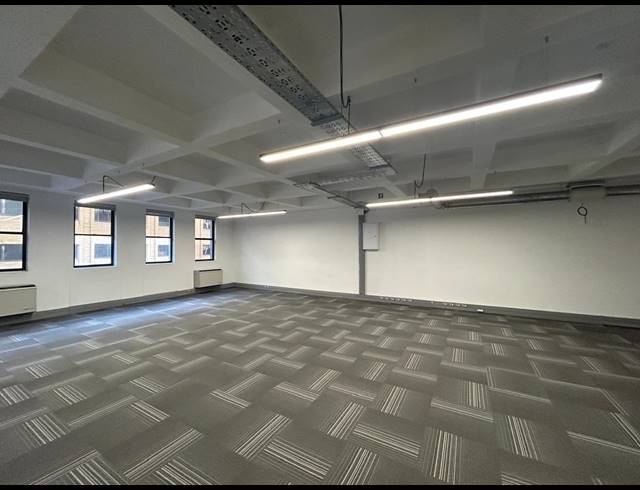142M² OFFICE TO LET IN FORESHORE